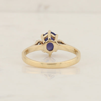 Yellow Gold Blue Sapphire Ring