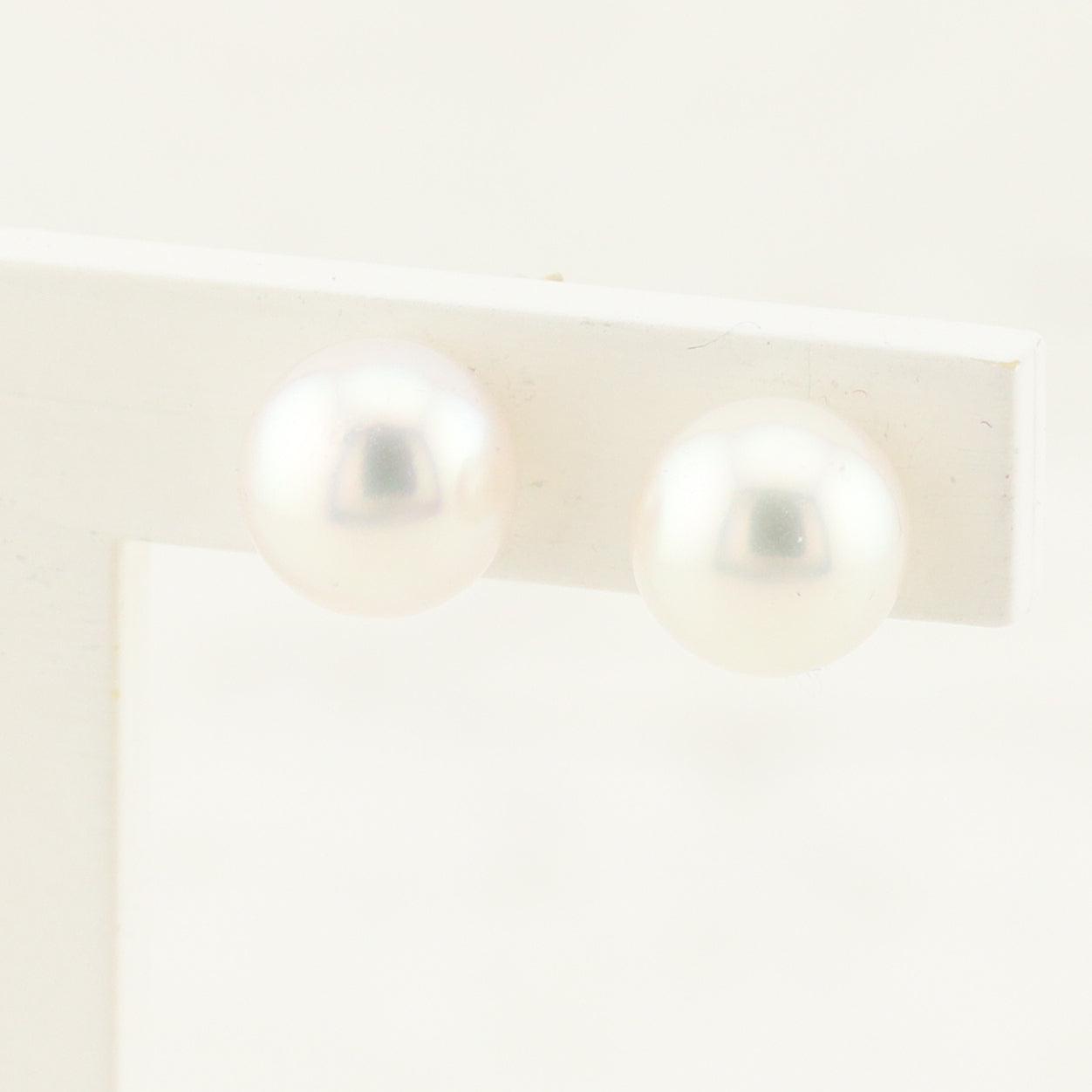 Yellow Gold Pearl Earrings