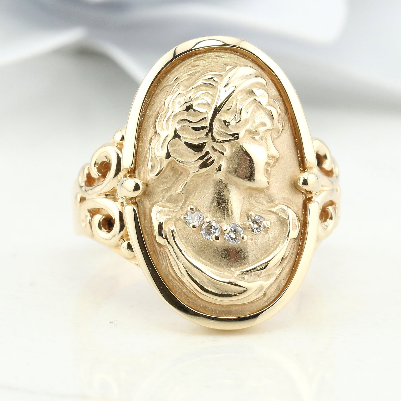 Vintage Cameo Ring