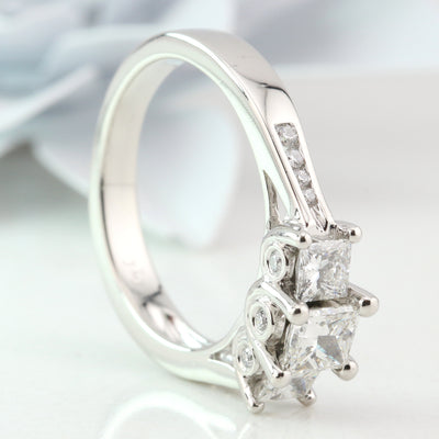 Diamond engagement ring