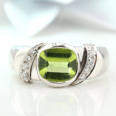 Peridot and diamond ring