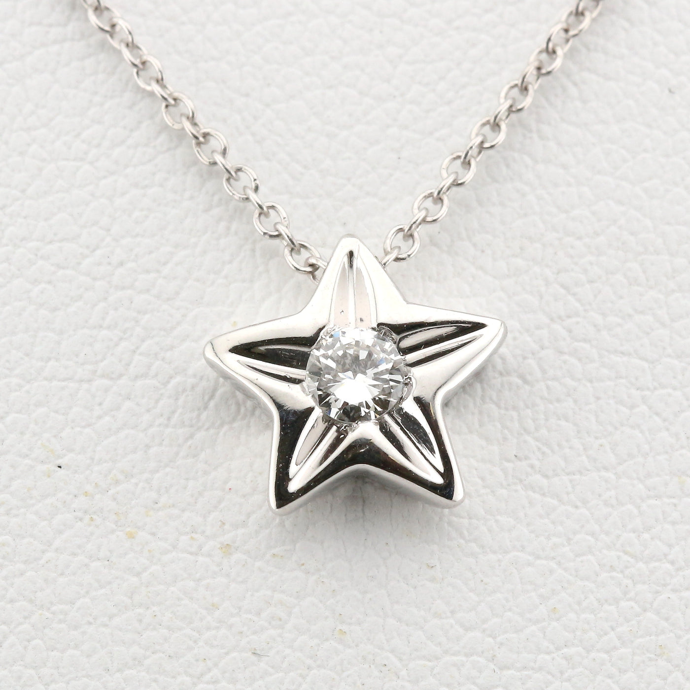 Diamond star pendant