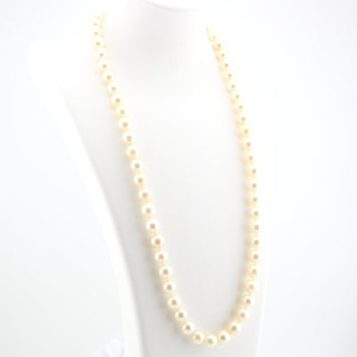 Pearl necklace