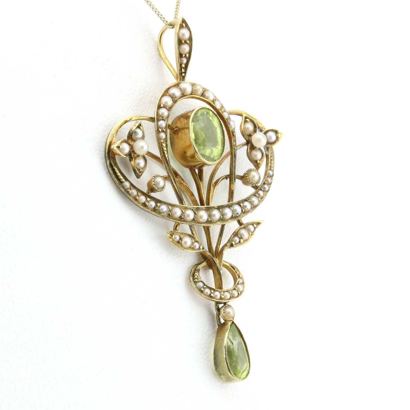 Peridot and Pearl pendant