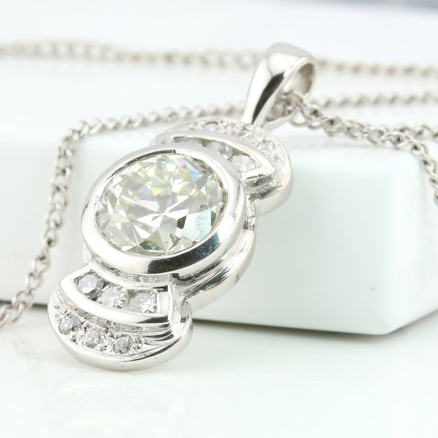 Diamond pendant