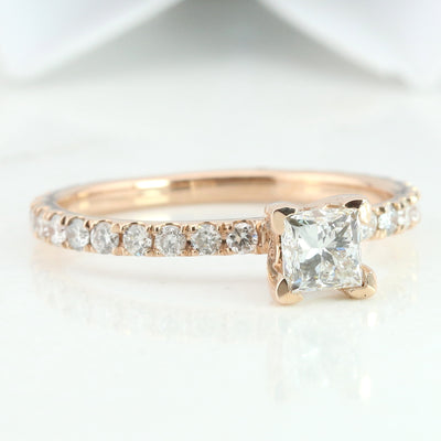 Solitaire diamond ring