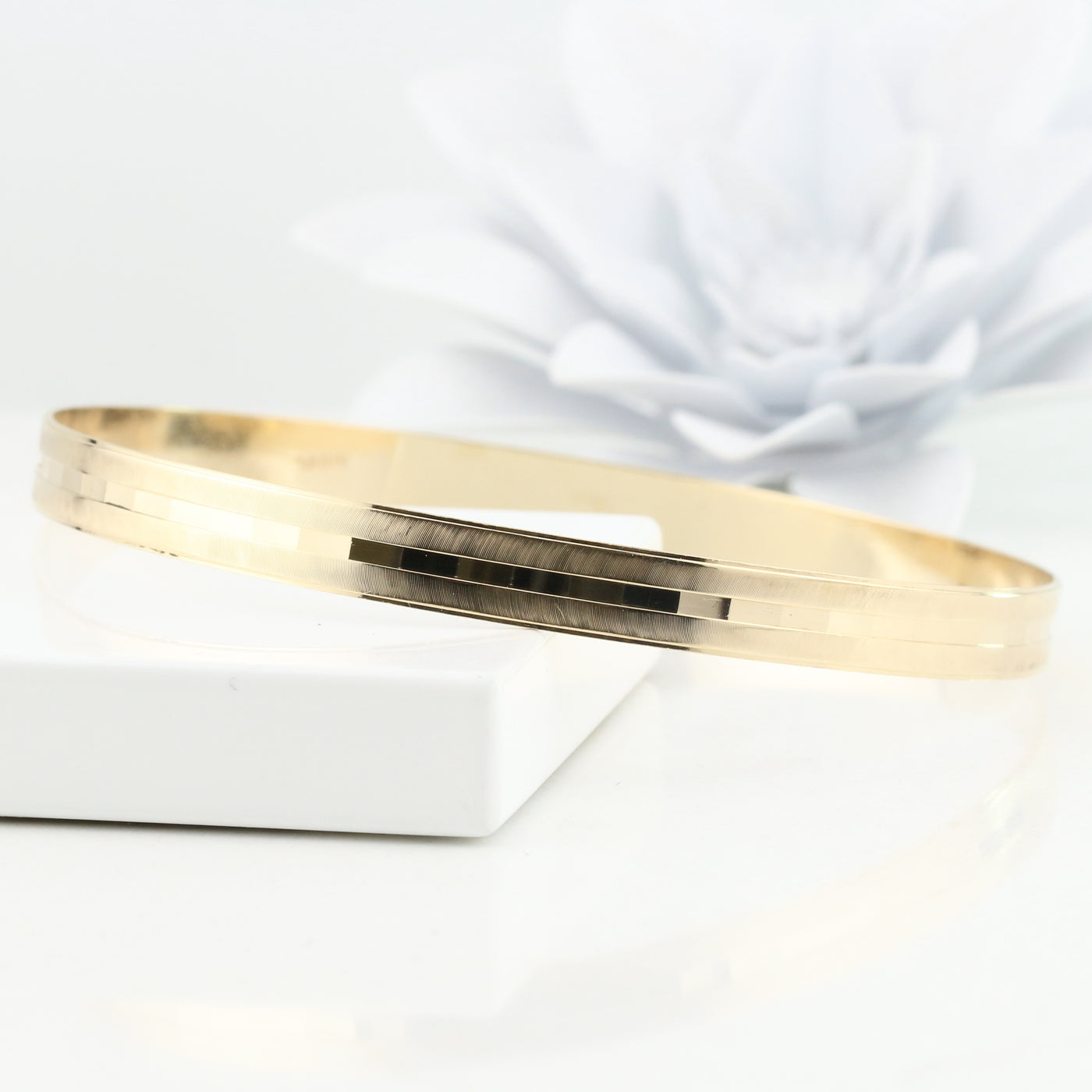 Gold bangle