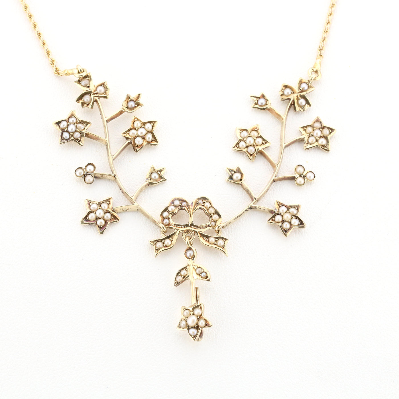 Seed Pearl Floral necklace