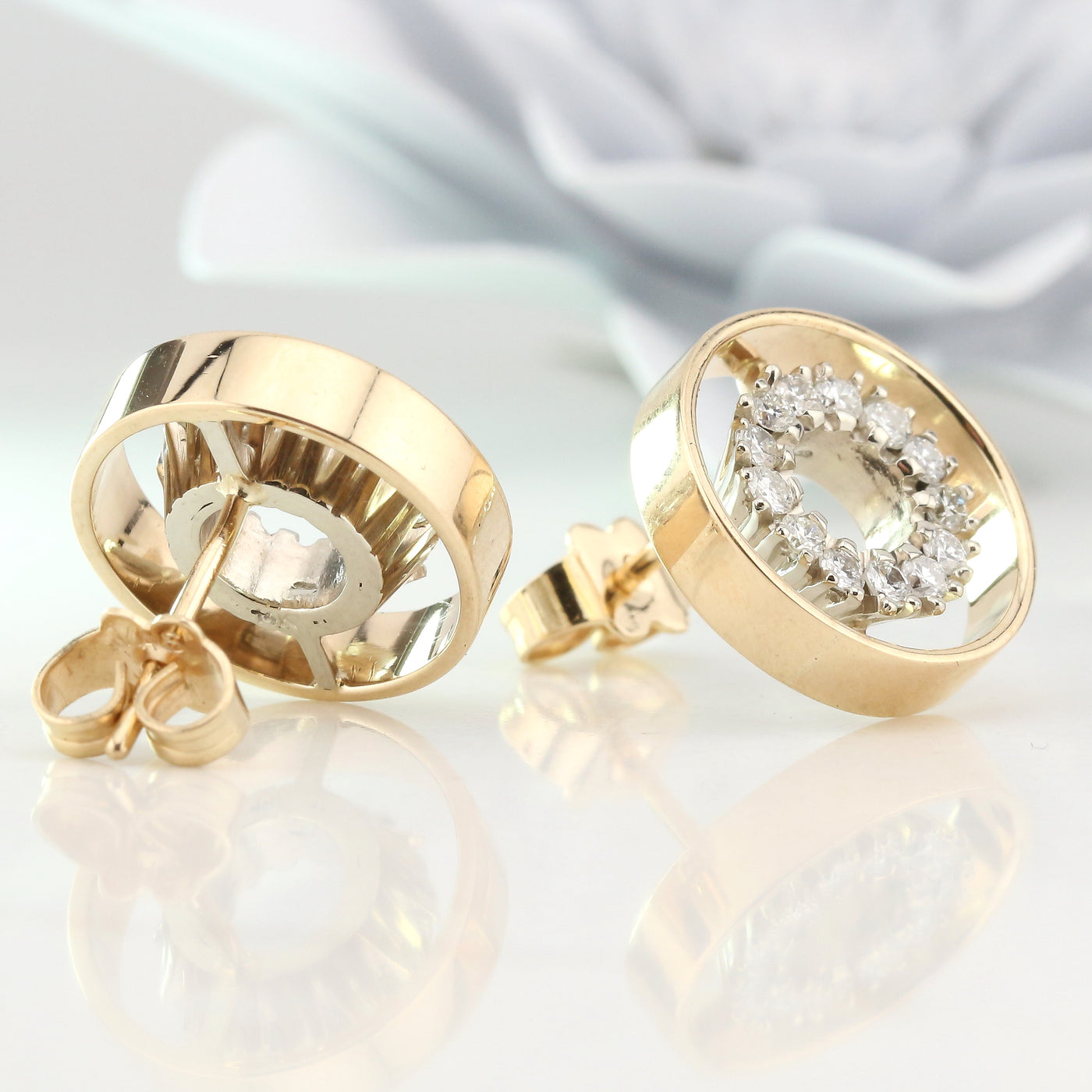 Circle Diamond Earring Studs