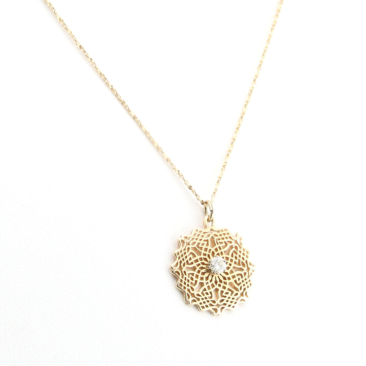 Yellow Gold Filigree Pendant