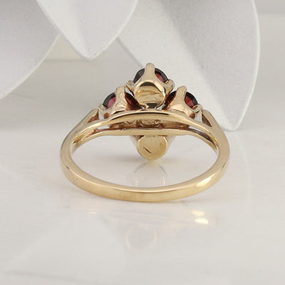 Yellow Gold Garnet Ring