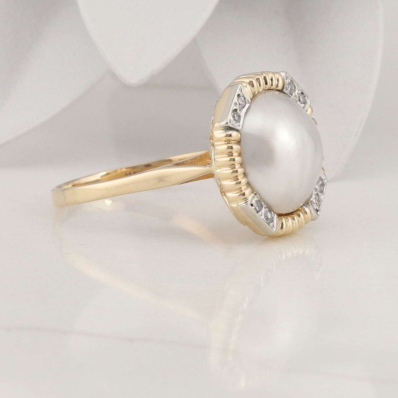Moba Pearl Diamond Ring