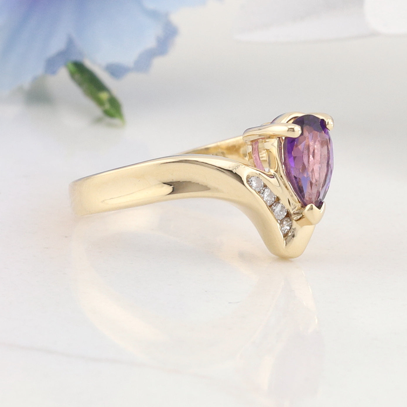 Yellow Gold Amethyst Diamond Ring