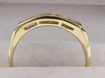 14kt Yellow Ring with Diamonds