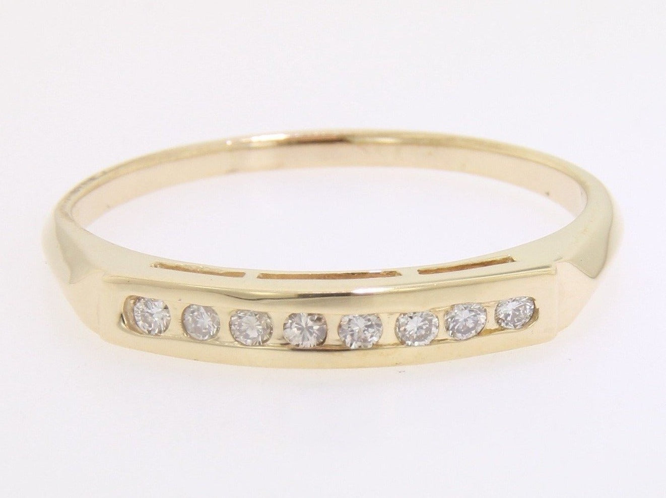 14kt Yellow Ring with Diamonds